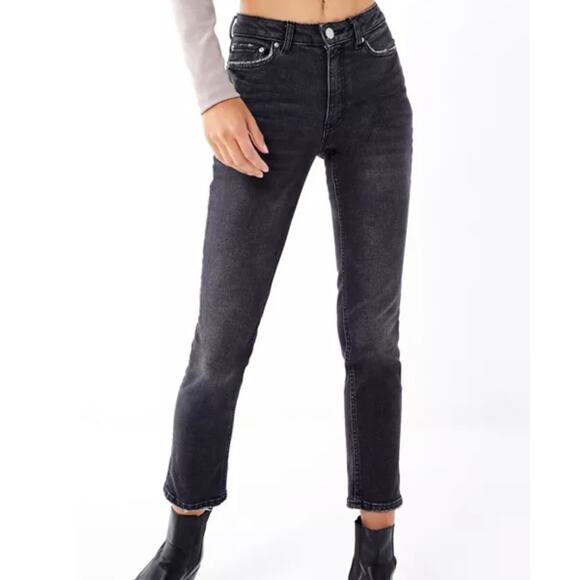 Urban Outfitters BDG Slim Straight Jeans 27 Black High Rise Crop Distressed Dark - Picture 1 of 11